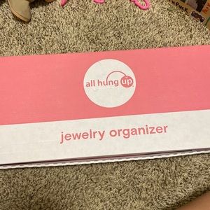Jewelry organizer never used